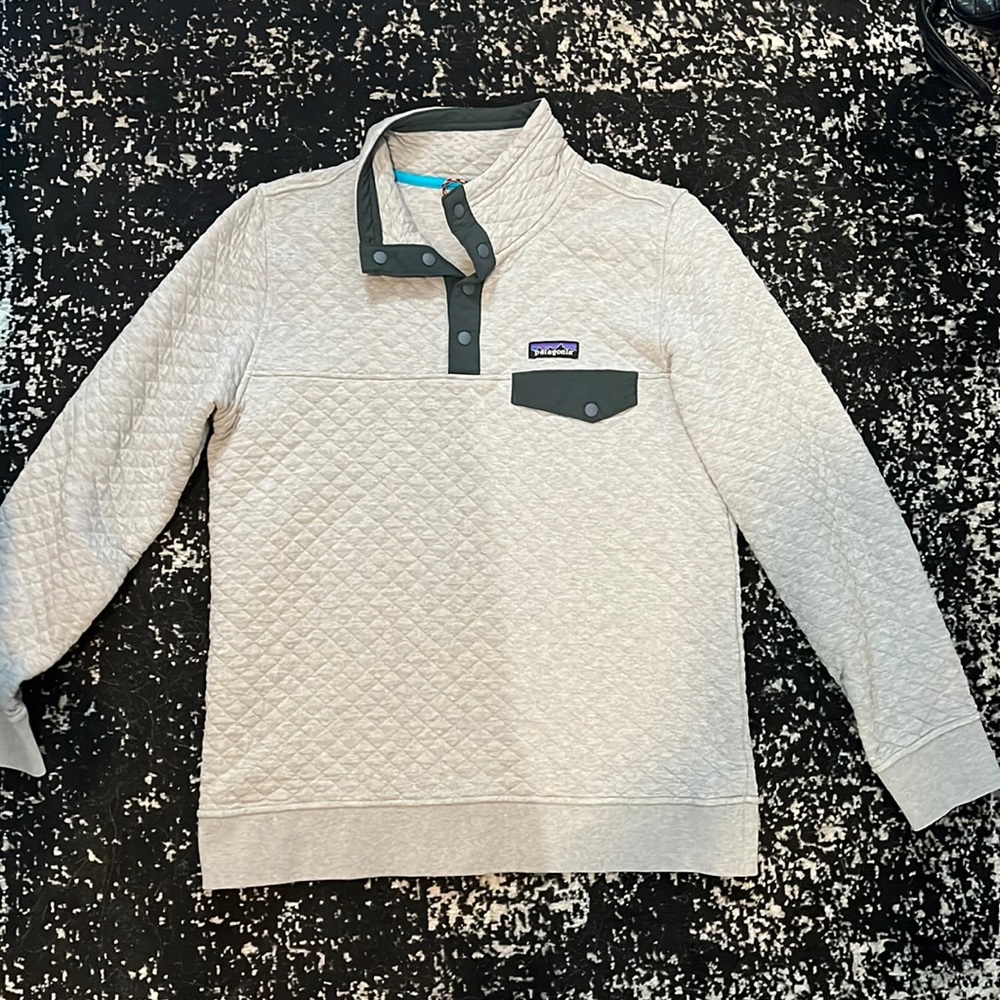 Patagonia women’s quilted top